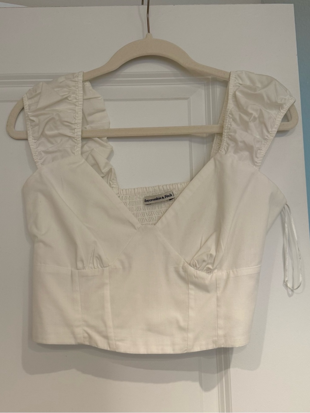 Abercrombie & Fitch White/Cream Ruffle Sleeve Crop Top